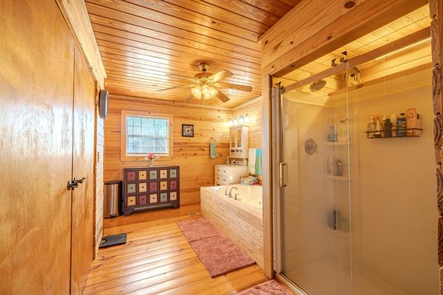 230 SILVER WATER LN, Counce, TN 38326