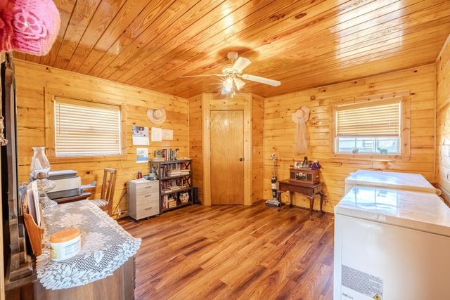 230 SILVER WATER LN, Counce, TN 38326