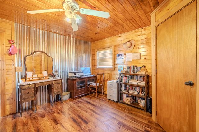 230 SILVER WATER LN, Counce, TN 38326