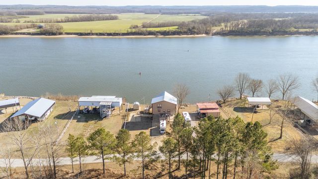 230 SILVER WATER LN, Counce, TN 38326