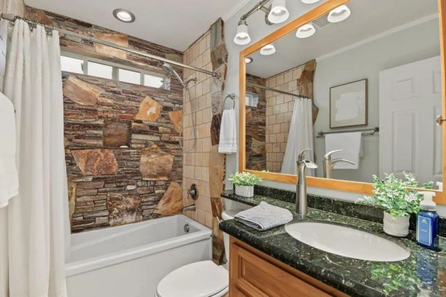 9165 Les Road, Santee, CA 92071