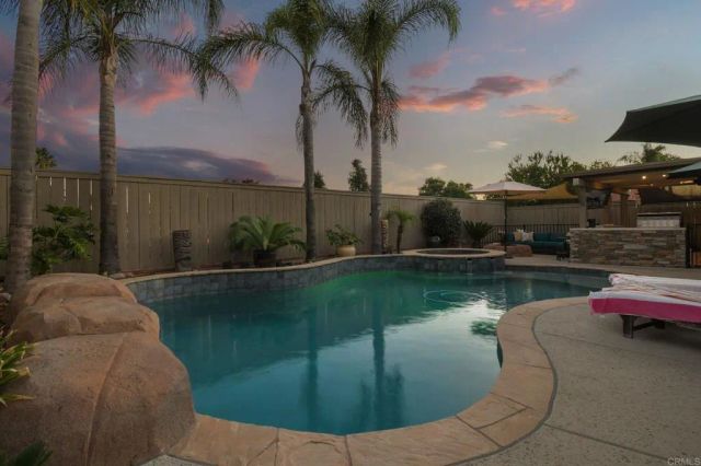 9165 Les Road, Santee, CA 92071