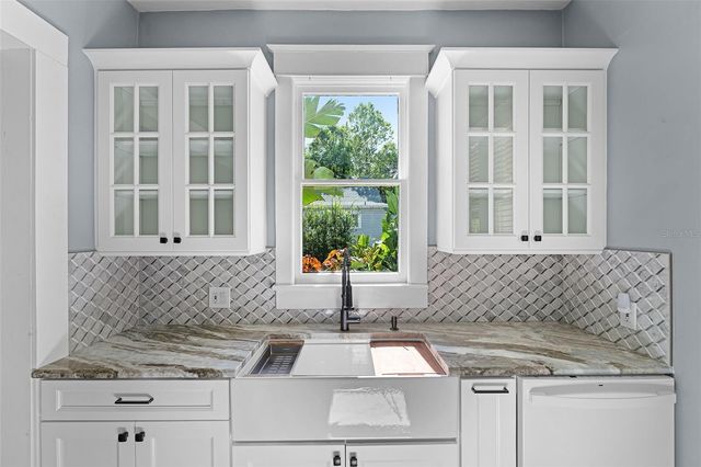 706 HILLCREST STREET, Orlando, FL 32803