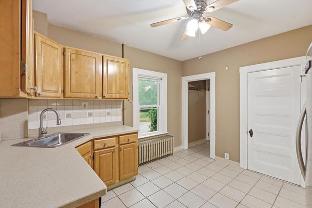 34 Common St, Braintree, MA 02184