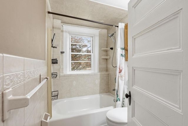 34 Common St, Braintree, MA 02184