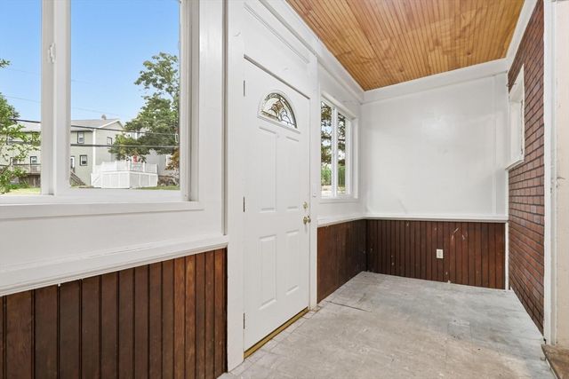 34 Common St, Braintree, MA 02184