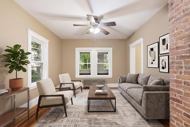 34 Common St, Braintree, MA 02184