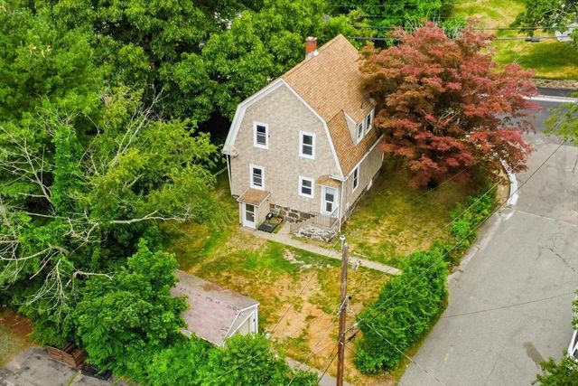 34 Common St, Braintree, MA 02184