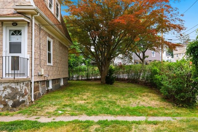 34 Common St, Braintree, MA 02184