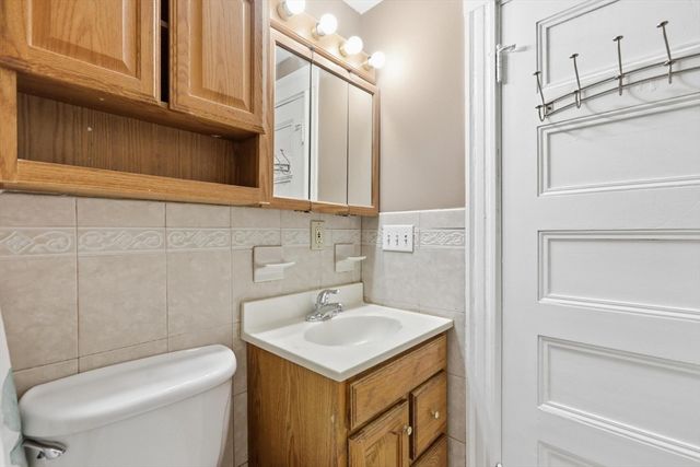 34 Common St, Braintree, MA 02184