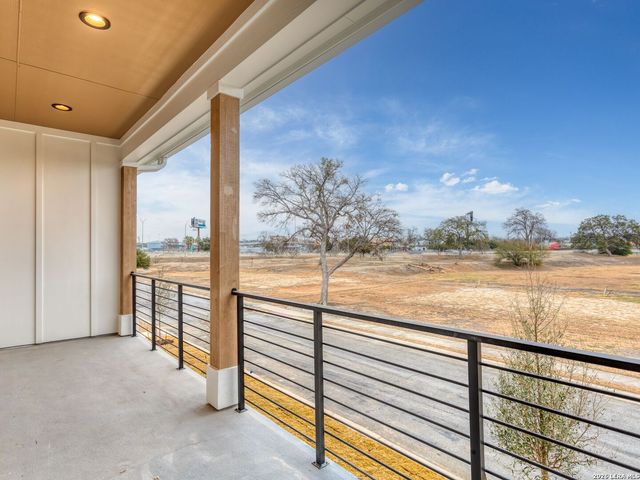413 MCMILLAN PL, San Antonio, TX 78210