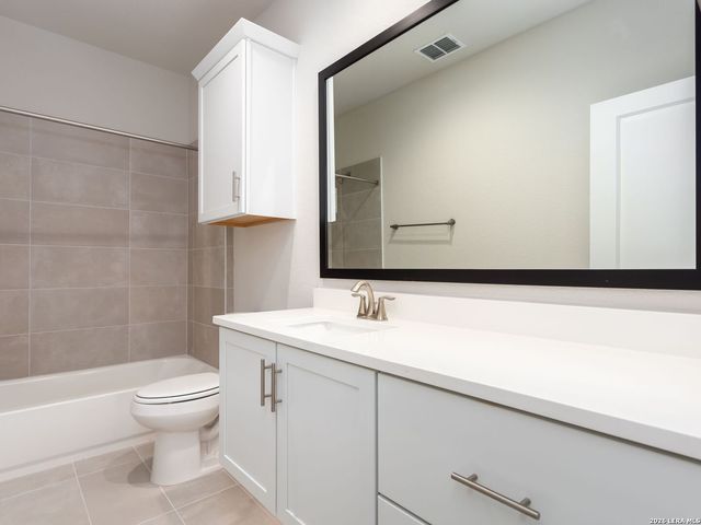 413 MCMILLAN PL, San Antonio, TX 78210
