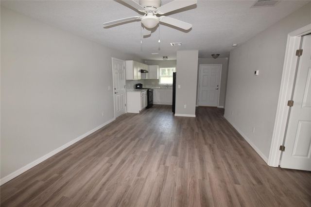 925 E MCDONALD AVENUE, Eustis, FL 32726