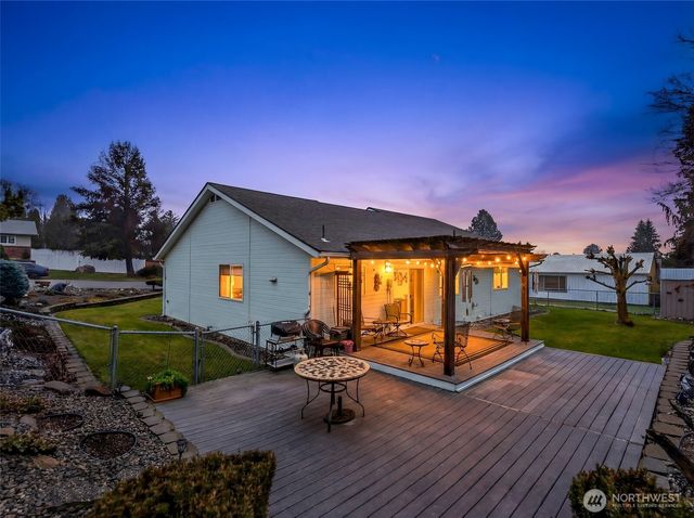 539 Rolfs Court, East Wenatchee, WA 98802