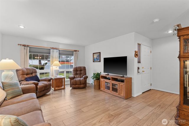 539 Rolfs Court, East Wenatchee, WA 98802