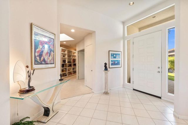 405 White Horse Trail, Palm Desert, CA 92211