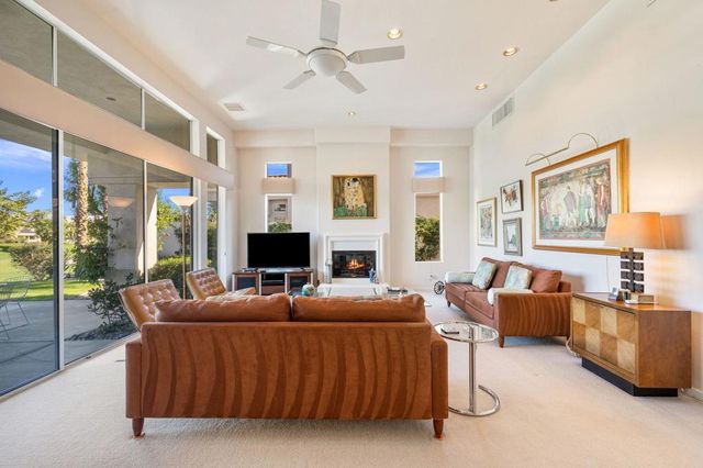 405 White Horse Trail, Palm Desert, CA 92211