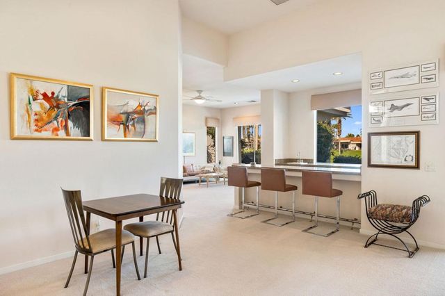 405 White Horse Trail, Palm Desert, CA 92211