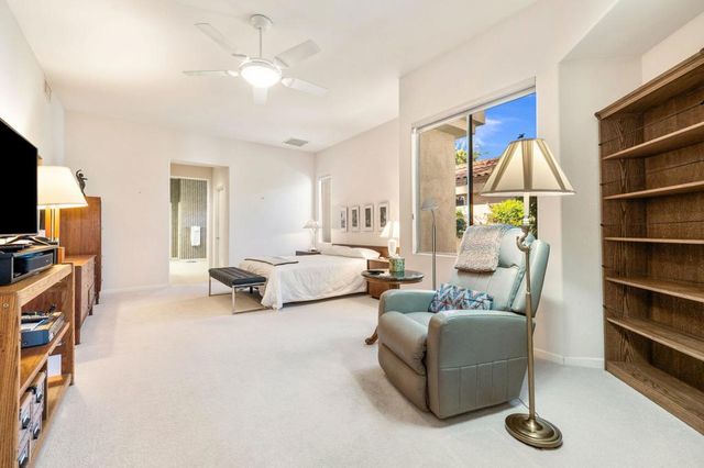 405 White Horse Trail, Palm Desert, CA 92211