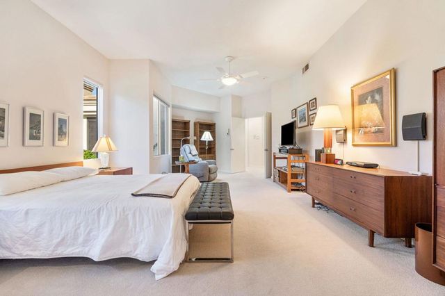 405 White Horse Trail, Palm Desert, CA 92211