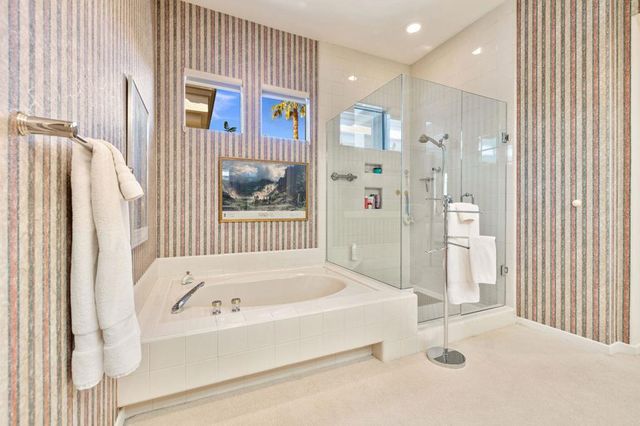 405 White Horse Trail, Palm Desert, CA 92211