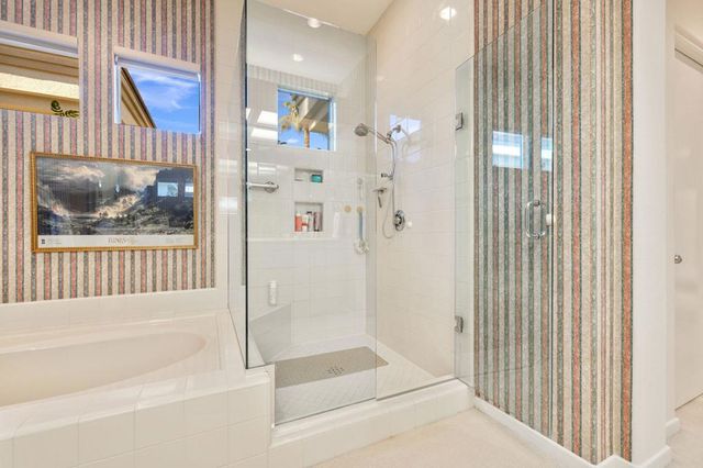 405 White Horse Trail, Palm Desert, CA 92211