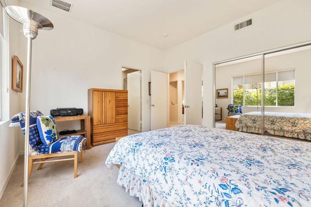 405 White Horse Trail, Palm Desert, CA 92211