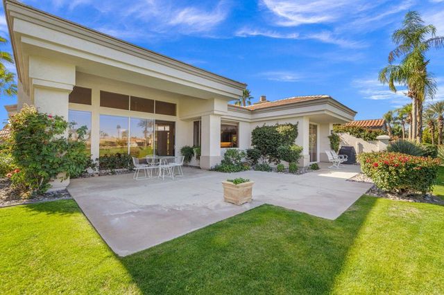 405 White Horse Trail, Palm Desert, CA 92211