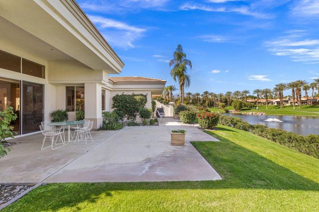 405 White Horse Trail, Palm Desert, CA 92211