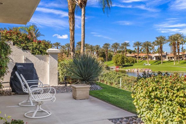 405 White Horse Trail, Palm Desert, CA 92211
