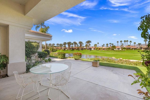 405 White Horse Trail, Palm Desert, CA 92211