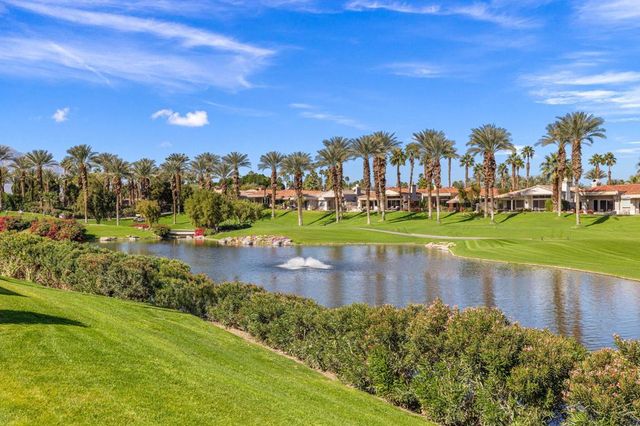 405 White Horse Trail, Palm Desert, CA 92211