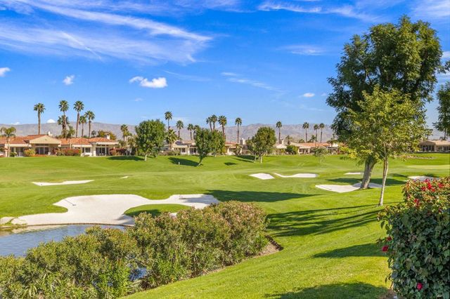 405 White Horse Trail, Palm Desert, CA 92211