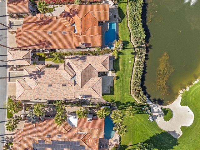 405 White Horse Trail, Palm Desert, CA 92211