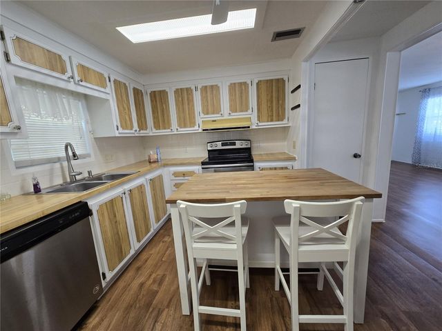 3500 BLOSSOM CIRCLE GE, Zellwood, FL 32798