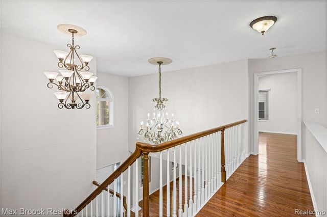 41605 Burroughs Avenue, Novi, MI 48377
