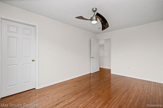 41605 Burroughs Avenue, Novi, MI 48377