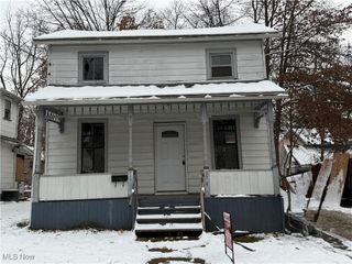 374 E Voris Street, Akron, OH 44311