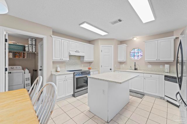 5219 Chumuckla Hwy, Pace, FL 32571