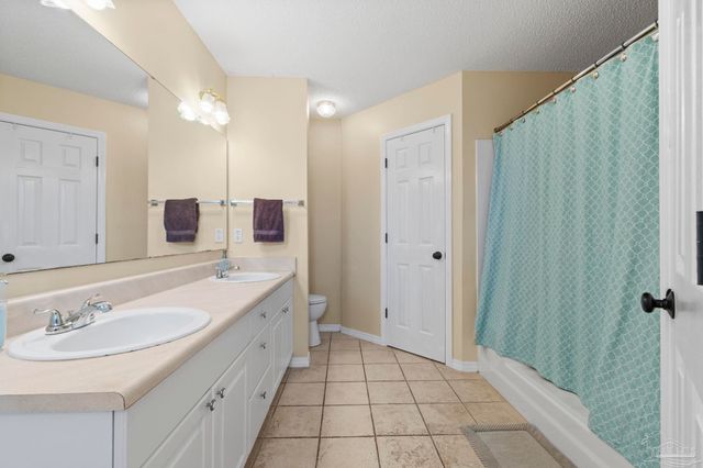 5219 Chumuckla Hwy, Pace, FL 32571