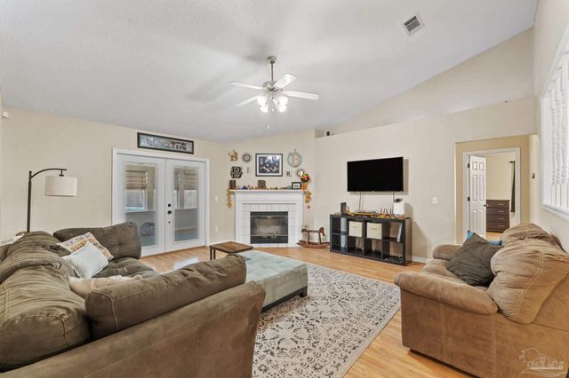 5219 Chumuckla Hwy, Pace, FL 32571