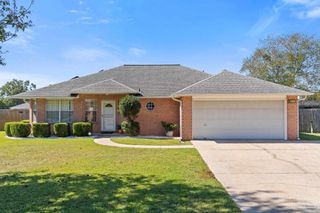 5219 Chumuckla Hwy, Pace, FL 32571