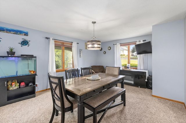 806 Bell Avenue, Des Moines, IA 50315