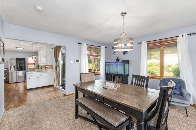 806 Bell Avenue, Des Moines, IA 50315