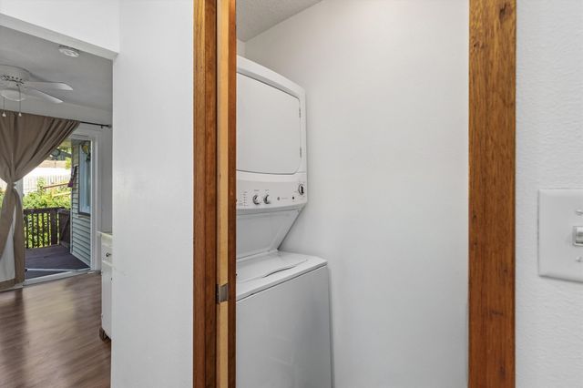 806 Bell Avenue, Des Moines, IA 50315