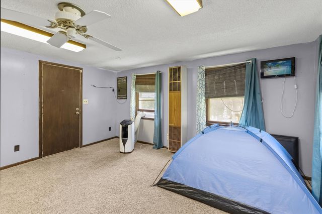 806 Bell Avenue, Des Moines, IA 50315