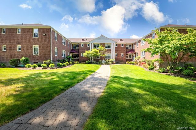 175 Bryant Avenue 1I, White Plains, NY 10605