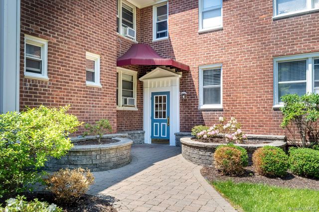 175 Bryant Avenue 1I, White Plains, NY 10605