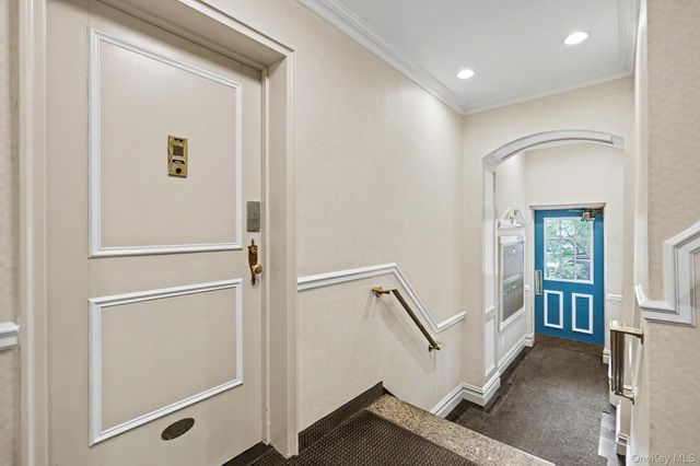 175 Bryant Avenue 1I, White Plains, NY 10605
