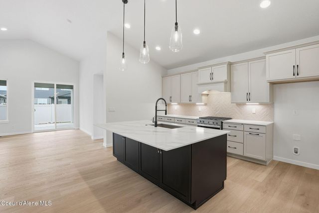 2618 W VICTOR LOOP, Coeur D'alene, ID 83815